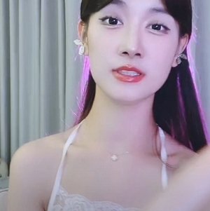 宁依纯风情万种花椒热舞8V1.03G遮球诱惑 宁依纯风情万种花椒热舞8V1.03G遮球诱惑