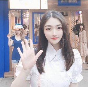 推特空乘李露私密视频5部2.3G丰腴八字奈太诱人 推特空乘李露私密视频5部2.3G丰腴八字奈太诱人